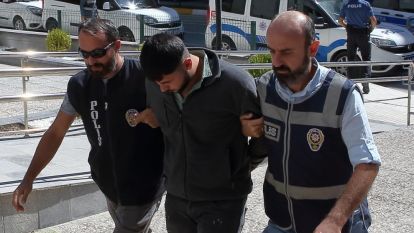 Çorum'da bıçaklı kavgada 1 kişiyi öldüren, 1 kişiyi yaralayan zanlı tutuklandı