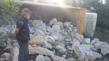 Mudurnu'da Kamyon Devrildi