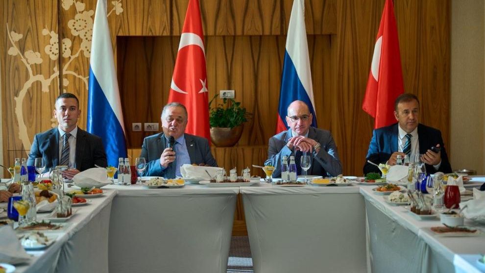 Doğu Karadenizli iş insanları Rusya’da ticari görüşmeler gerçekleştirdi