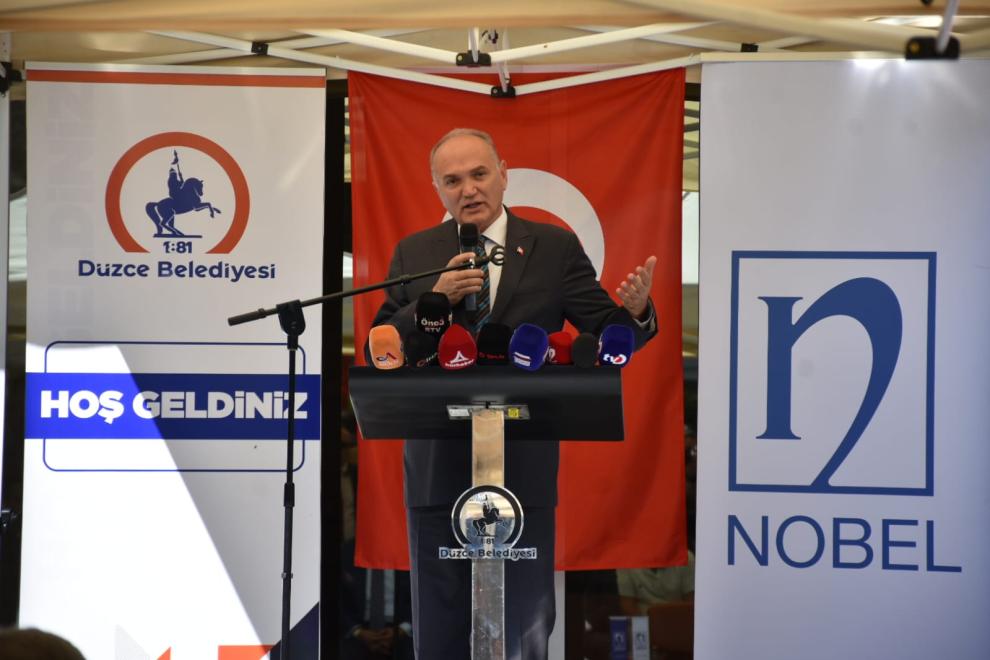 Düzce’de belediye ve hayırsever iş insanının desteğiyle yapılan kütüphane açıldı