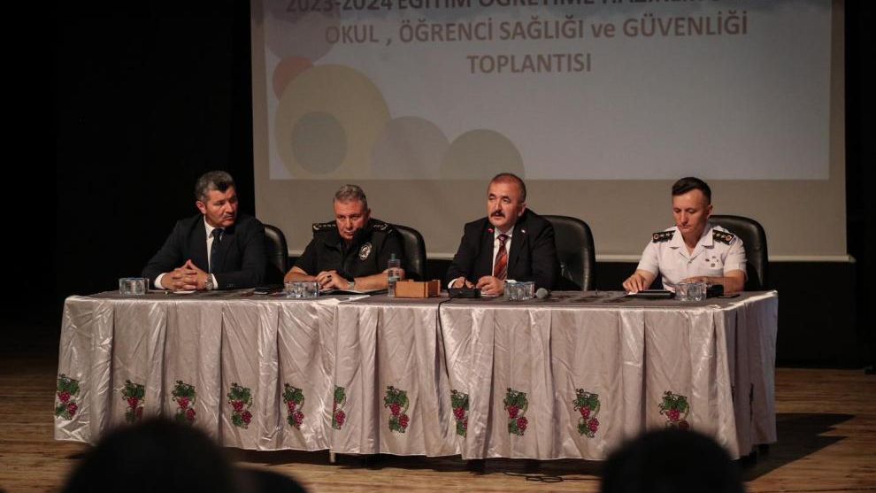 Tokat'ta okulların güvenliğinin artırılmasına yönelik toplantı yapıldı