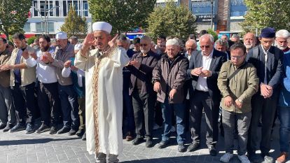 GIYABİ CENAZE NAMAZI KILINDI