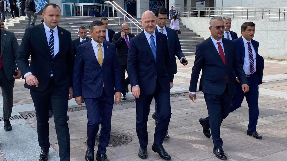 BAKAN YERLİKAYA'YA GEÇMİŞ OLSUN ZİYARETİ