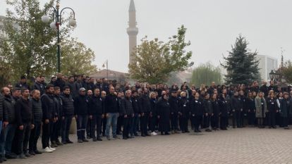 SİRENLER ATATÜRK İÇİN ÇALDI