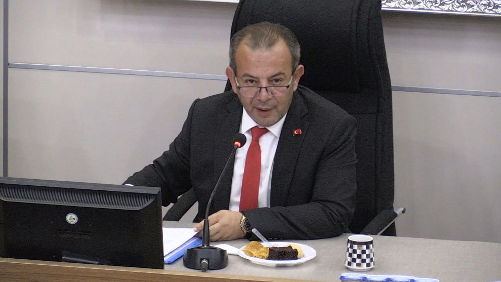 OY BİRLİĞİYLE KABUL ETTİ