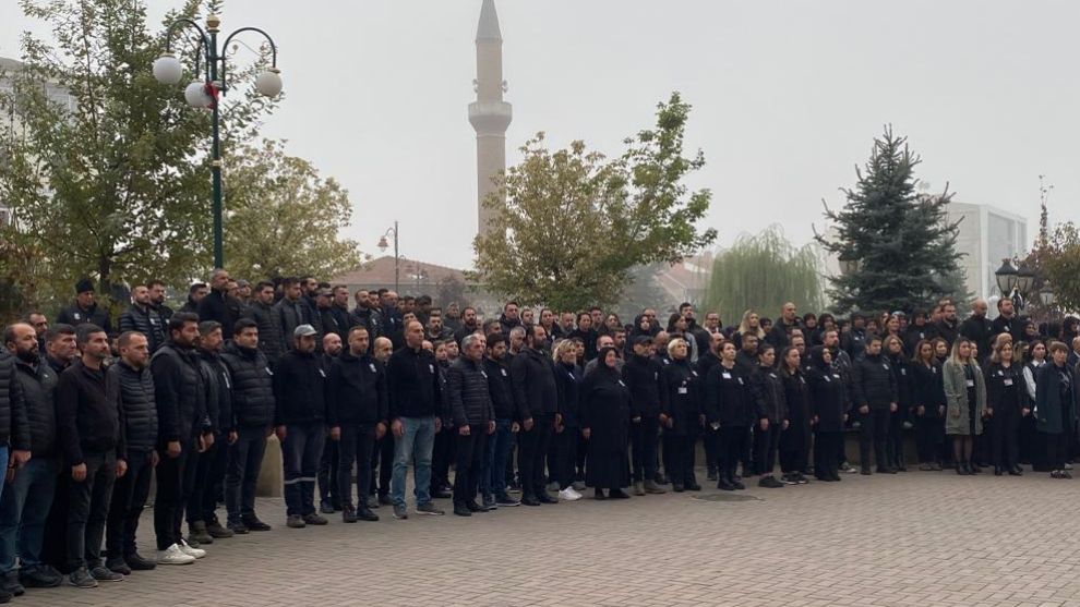 SİRENLER ATATÜRK İÇİN ÇALDI