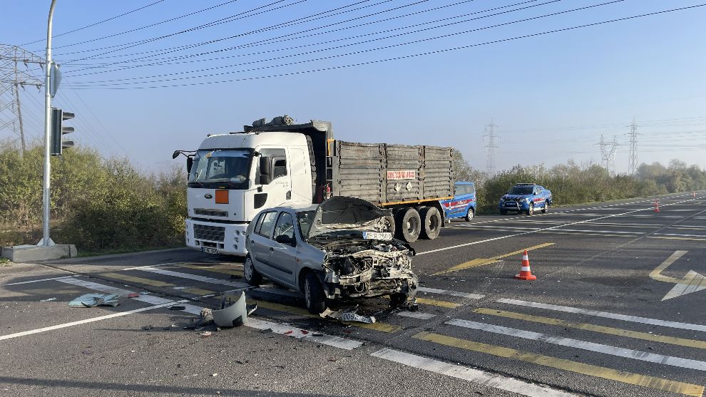 ZİNCİRLEME TRAFİK KAZASINA NEDEN OLDU