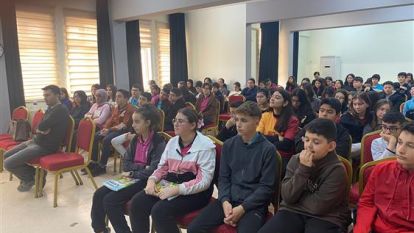 ORTAOKUL ÖĞRENCİLERİNE "TECRÜBE PAYLAŞIMI" KONFERANSI