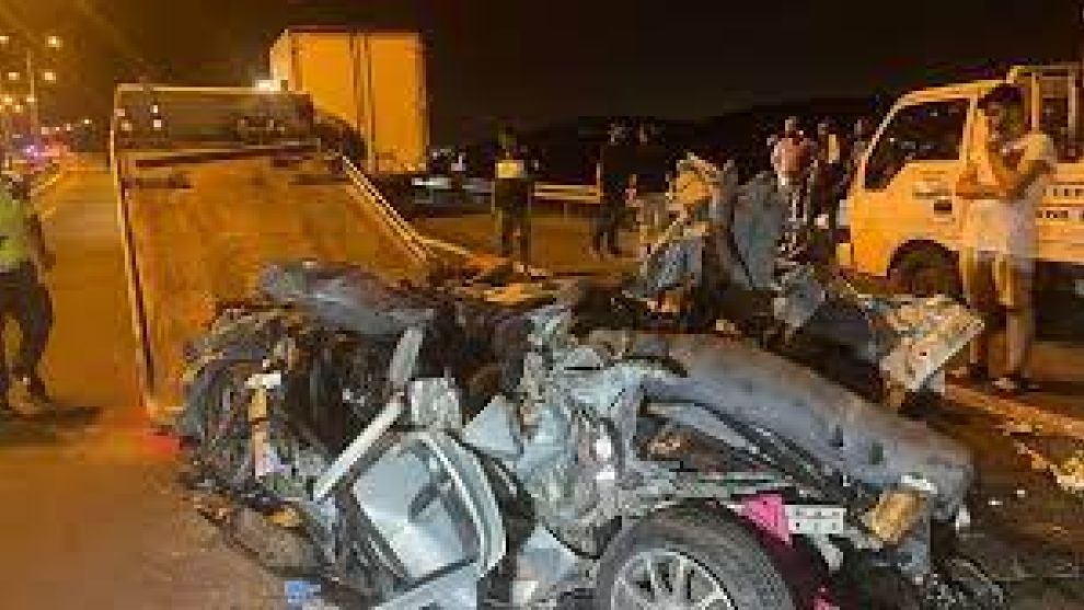 Dağyolu'nda kaza: Bariyerlere çarpıp takla attı