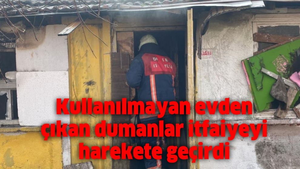 Kullanılmayan evden çıkan dumanlar itfaiyeyi harekete geçirdi