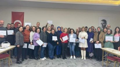 İl Sağlık Müdürlüğü'nden, Anne Sütü ve Emzirme Danışmanlığı eğitimi
