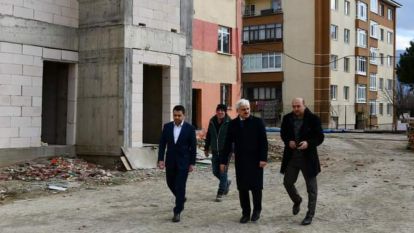 VALİ KILIÇ, 60.YIL ORTAOKUL İNŞAATINI İNCELEDİ