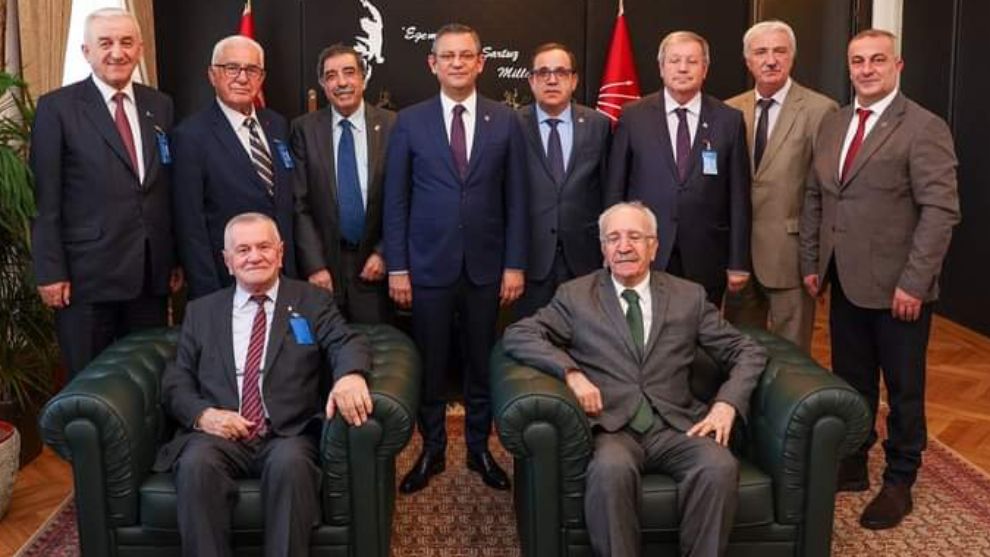Cumhuriyet Halk Partisi Bolu Örgütlerinde görev yapan Başkanlar Genel Başkan Özgür Özel ile görüştü. Özgür Özel Bolululara  selam gönderdi.