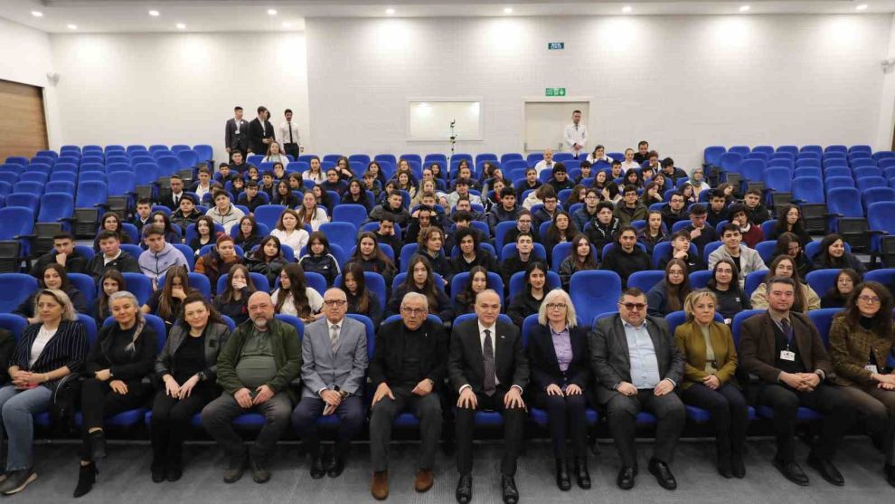Başkan Özlü TED’li gençlerle buluştu