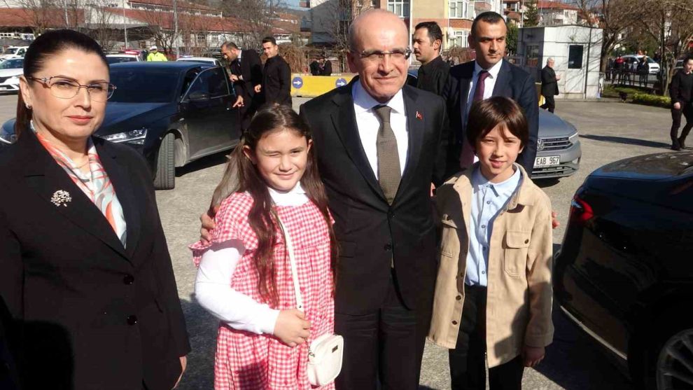 Hazine ve Maliye Bakanı Şimşek Bartın'da