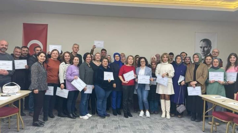 İl Sağlık Müdürlüğü’nden, Anne Sütü ve Emzirme Danışmanlığı eğitimi