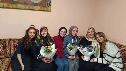 Şehit anneleri sahuru öğrencilerle yaptı