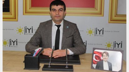 İYİ PARTİLİ MURAT GÜLER EMEKLİNİN YANINDA