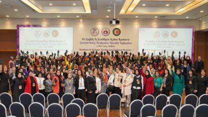 ÖZ SAĞLIK İŞ SENDİKASI KADIN KOMİTESİ GENİŞLETİLMİŞ BAŞKANLAR KURULU TOPLANTISI GERÇEKLEŞTİ