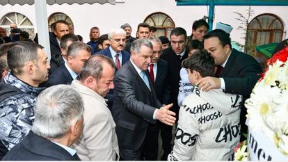 Rahmi Özyılmaz'ın cenazesi Bakan ve siyasilerin katılımıyla defnedildi...