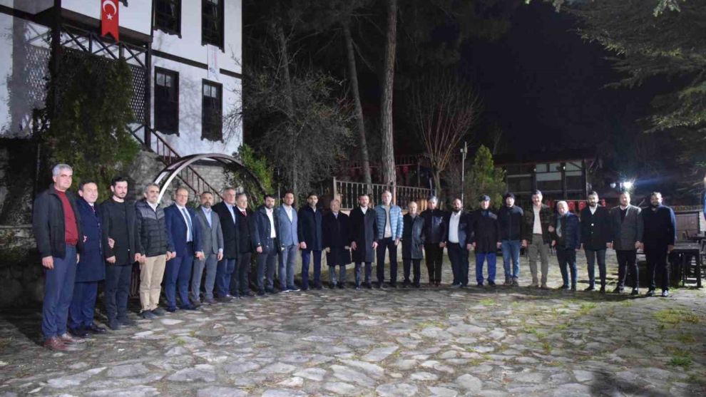 AK Parti Çetinkaya’nın başkanlığına kenetlendi