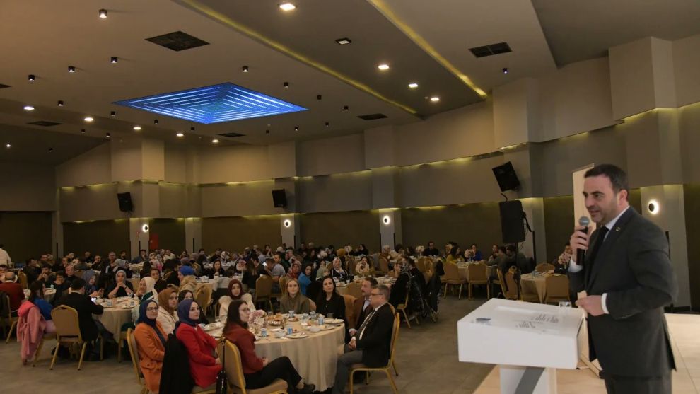 Başkan Özlü'den eğitimcilere teşekkür