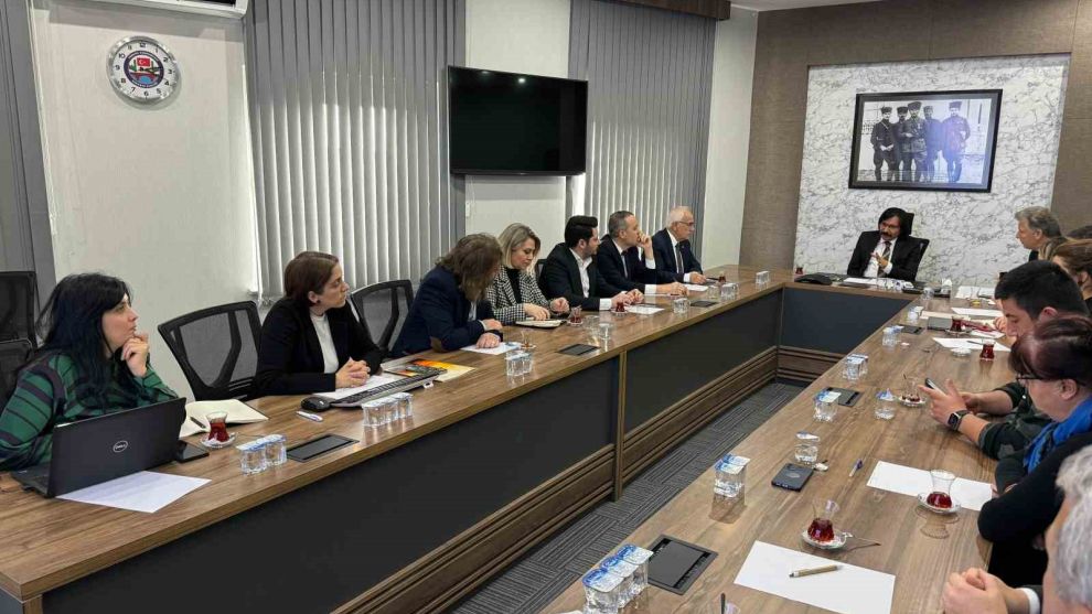 Bu toplantıda Sakarya’nın tanıtımı ve gelişimi konuşuldu