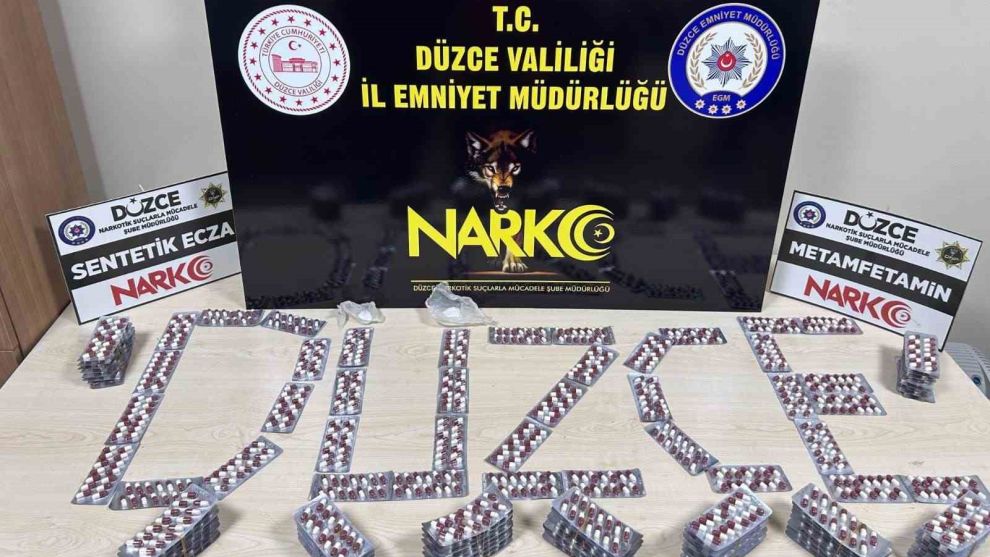 Düzce’ye uyuşturucu getirirken yakalandılar