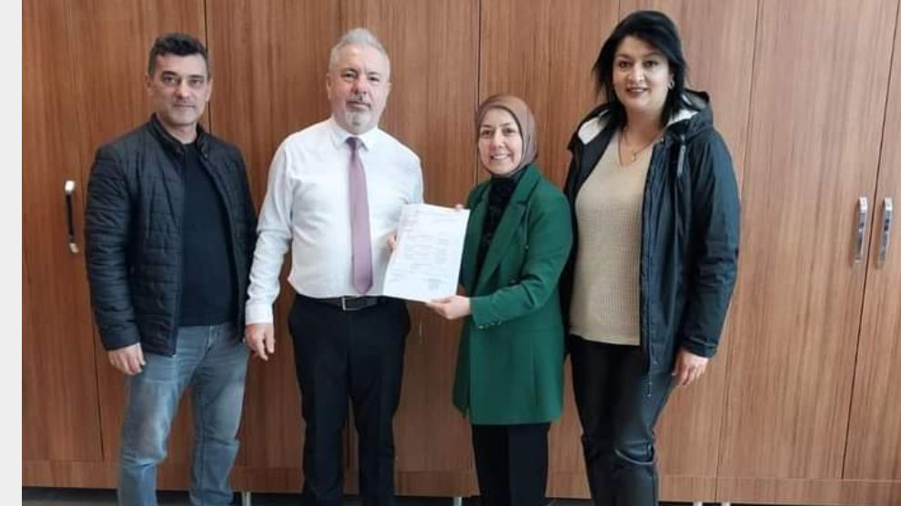Öz Sağlık İş Sendikası Bolu Şube Başkanı Hacer Çınar ve Yönetim Kurulu Mazbatasını aldı