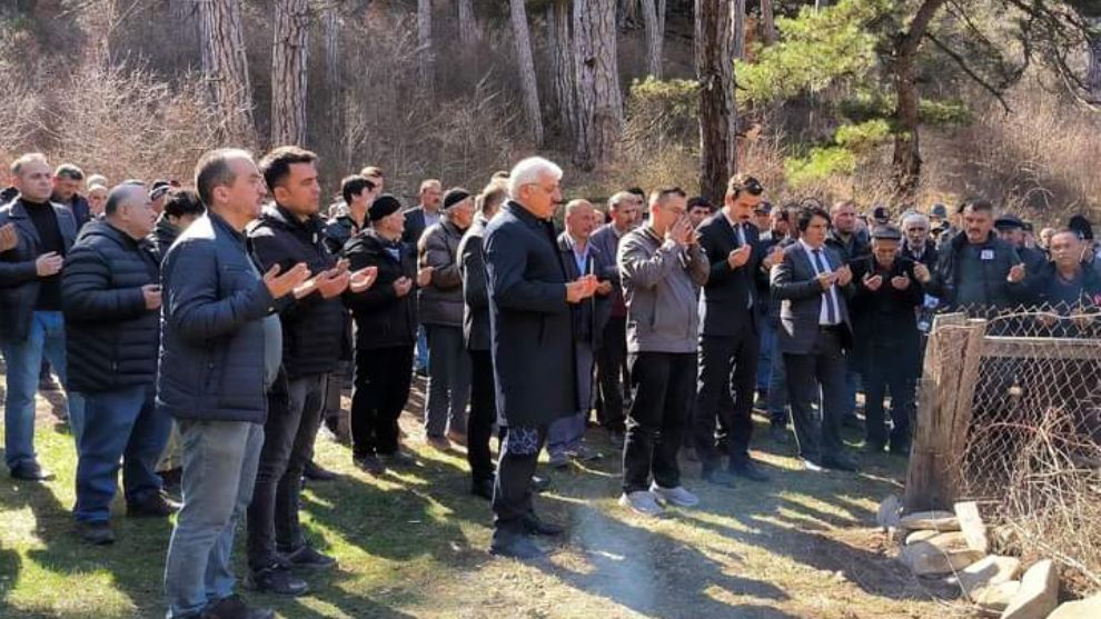 Vali Mudurnu Dağyolu Köyü'nde Gazi Cenazesinde...