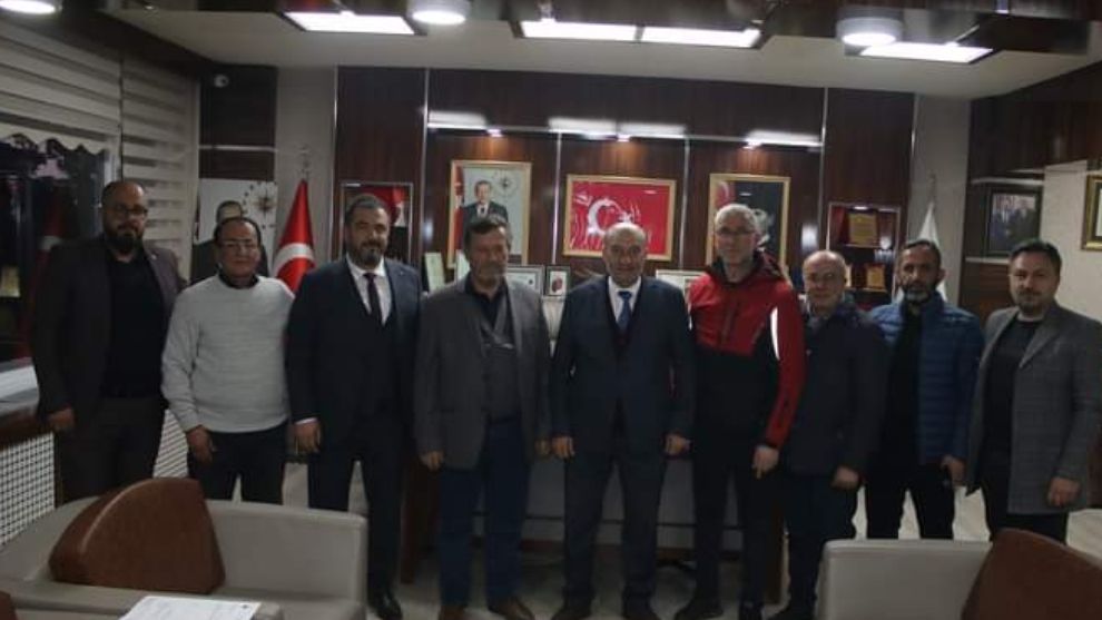 Yeniçağa Belediyesinden Meclis Üyelerine Plaket