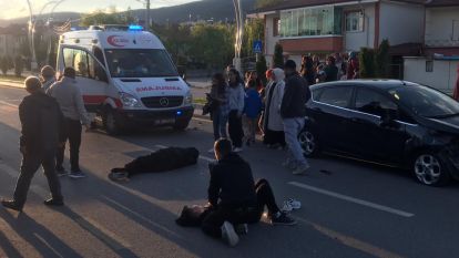 Bolu Sağlık Mahallesinde Yaya Geçidinde Kaza: Elektrikli Motosiklet Otomobile Çarptı