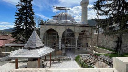 Birçok badire atlatan Osmanlı'nın 508 yıllık camisi, tarihe tanıklık ediyor