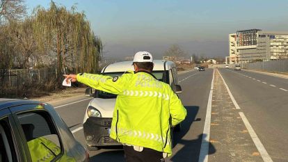 Düzce'de 2 bin 243 araç sürücüsüne para cezası