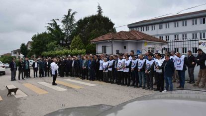 Okul müdürü ile yardımcısının darp edilmesini eğitimciler protesto ederek kınadı