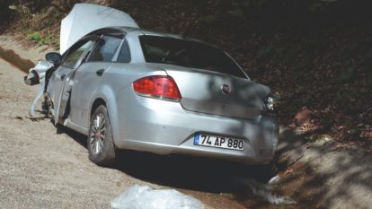 Mengen – Devrek karayolu Dorukhan Tüneli mevkisinde trafik kazası