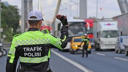 Selektörle radar uyarısı yapan sürücülere 45 bin 540 lira ceza