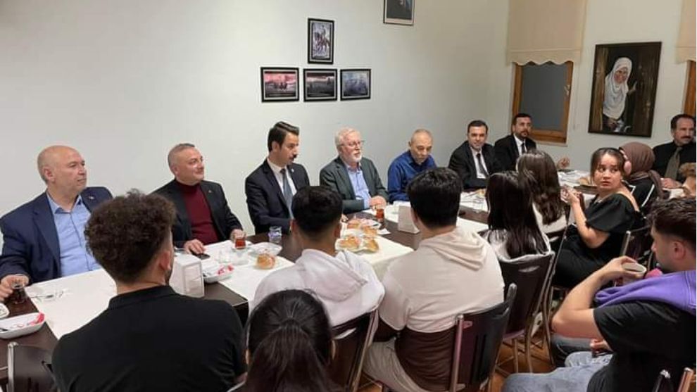 AİBÜ Rektörü Prof. ALİŞARLI Mudurnu Süreyya Astarcı Meslek Yüksekokulu'nda Öğrencilerle bir arada…