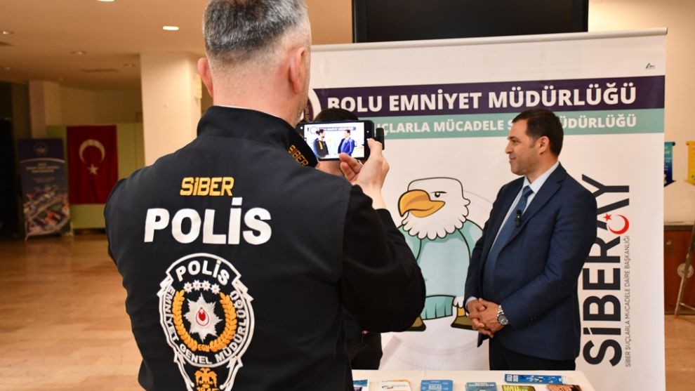 Bolu Abant İzzet Baysal Üniversitesi’nde teknoloji bağımlılığı ele alındı