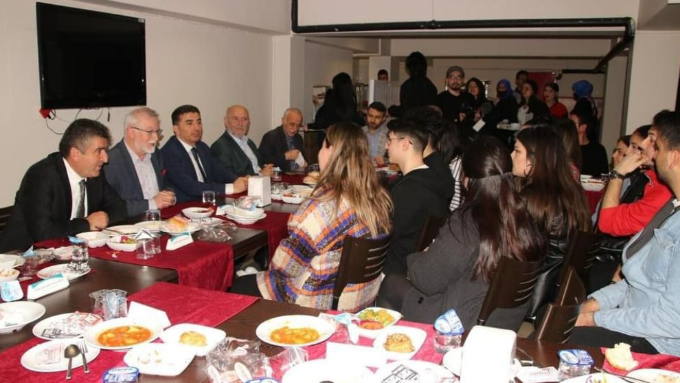 Gerede'de Kaymakam ve Üniversite Rektöründen Özel İftar Programı