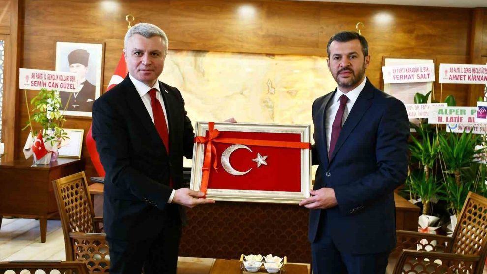 Kaymakam Yazıcı, Başkan Çetinkaya’ya başarılar diledi