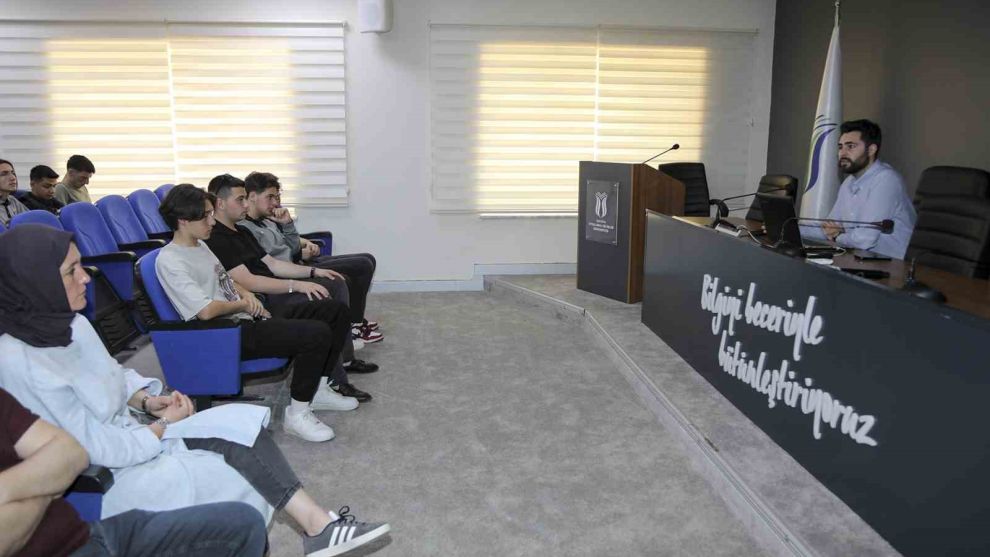 Lise öğrencileri SUBÜ’yü gezerek tanıdı