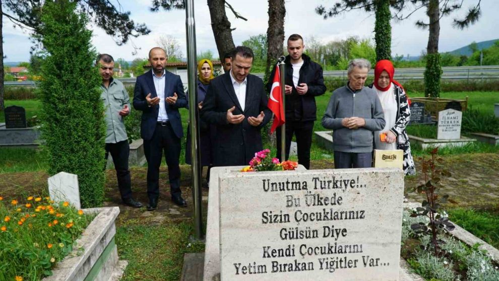 Şehit ailelerini yalnız bırakmıyorlar