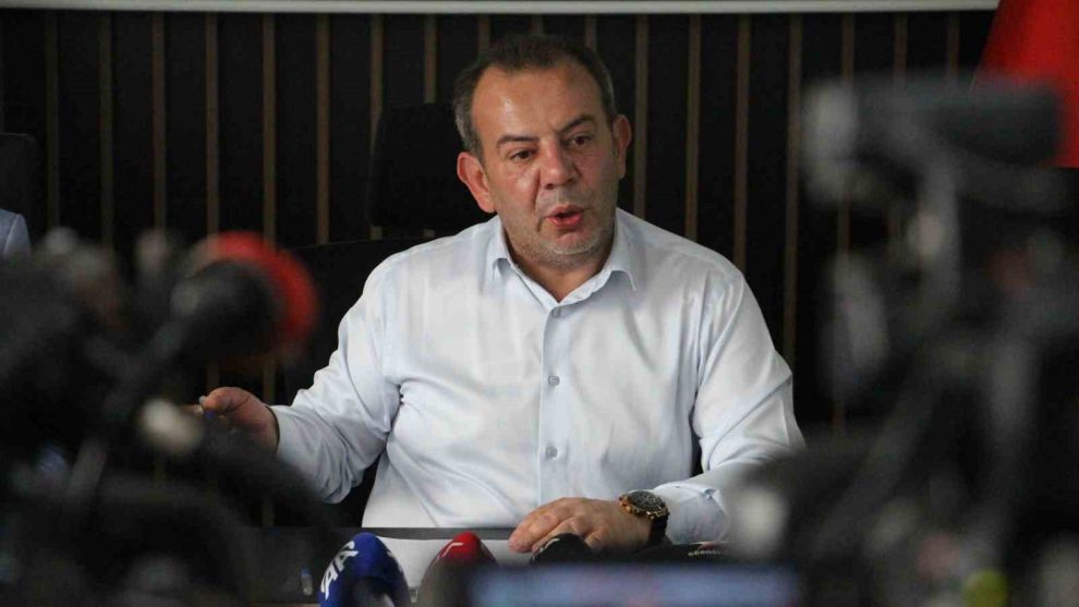 Tanju Özcan: 