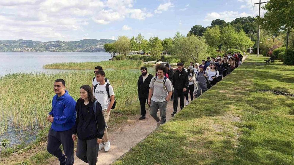 Uzunkum sahilini keşfettiler
