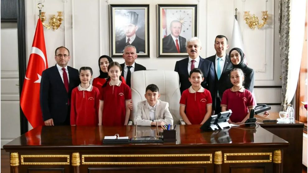Talha Bozan 23 Nisan Valisi oldu