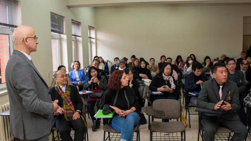 Tayland Sukhothai Thammathirat Open University'den Eğitim Fakültesi'ne iş birliği ziyareti