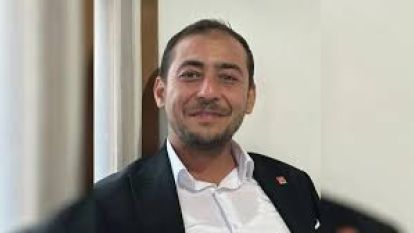 Tulumlarını giydi, işçisiyle alın teri döktü