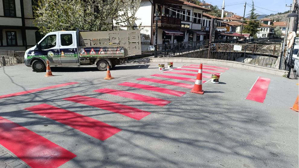 Bolu Belediyesi'nden Göynük'e destek