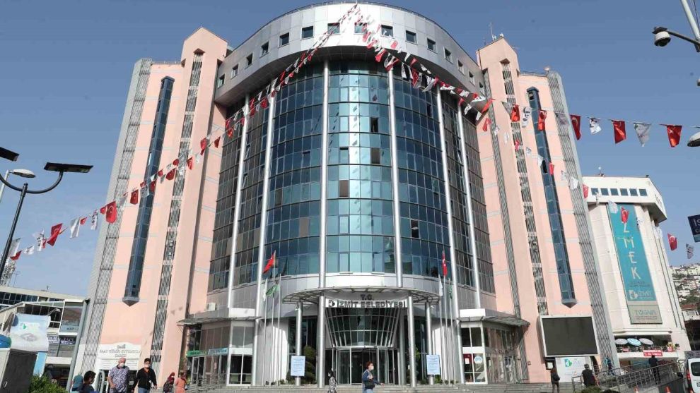 İzmit Belediyesinde kimseye özel araç tahsis edilmeyecek